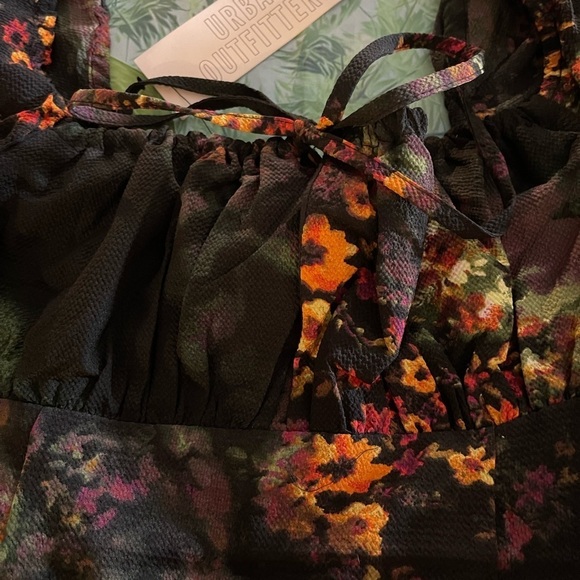 UO Vivienne Printed Long Sleeve Mini Dress, Green, Multiple Sizes, NWT - Picture 12 of 13